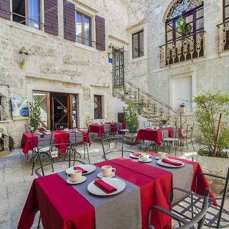 Palace Derossi Trogir Eksteriør billede