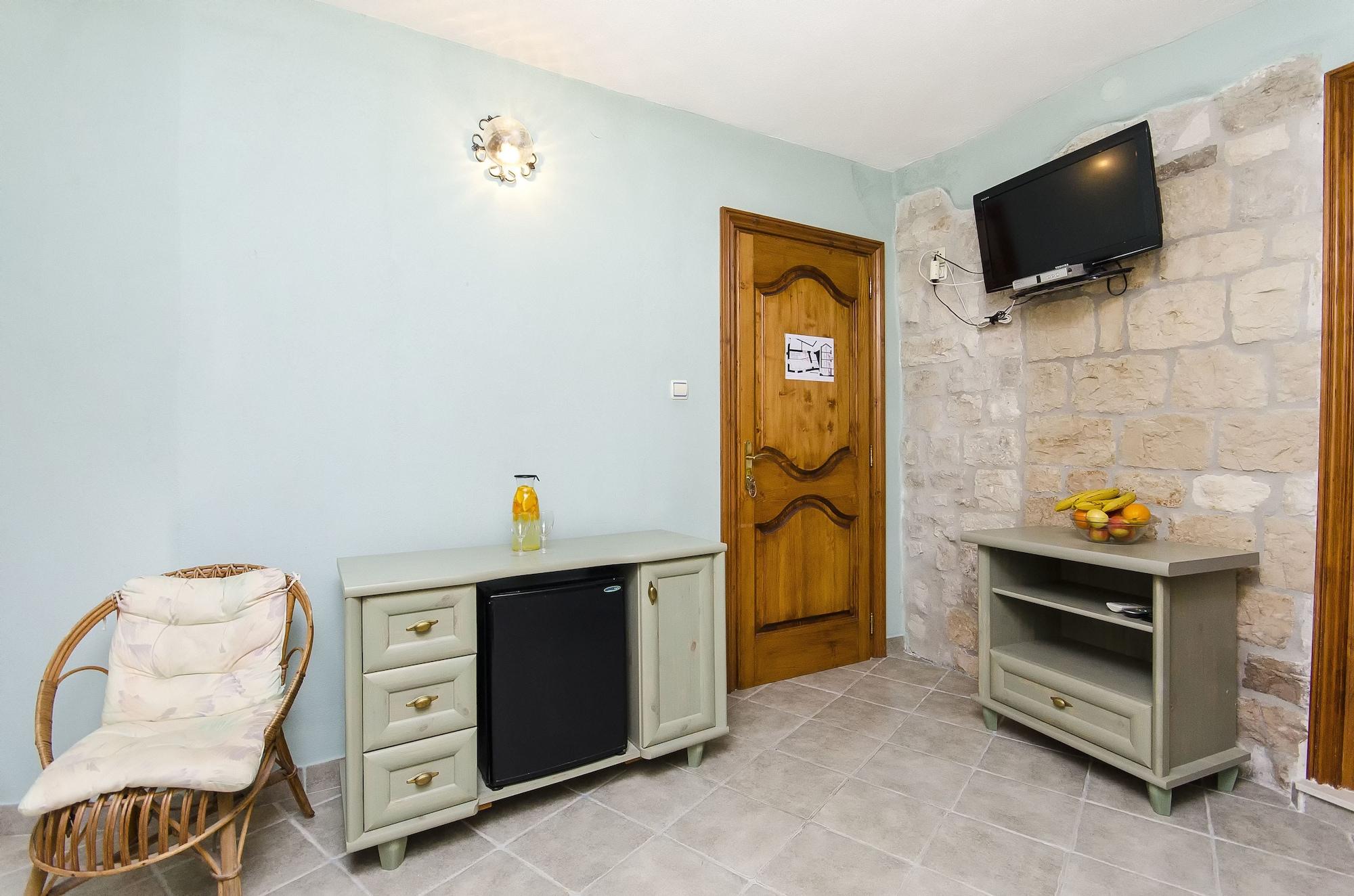 Palace Derossi Trogir Eksteriør billede
