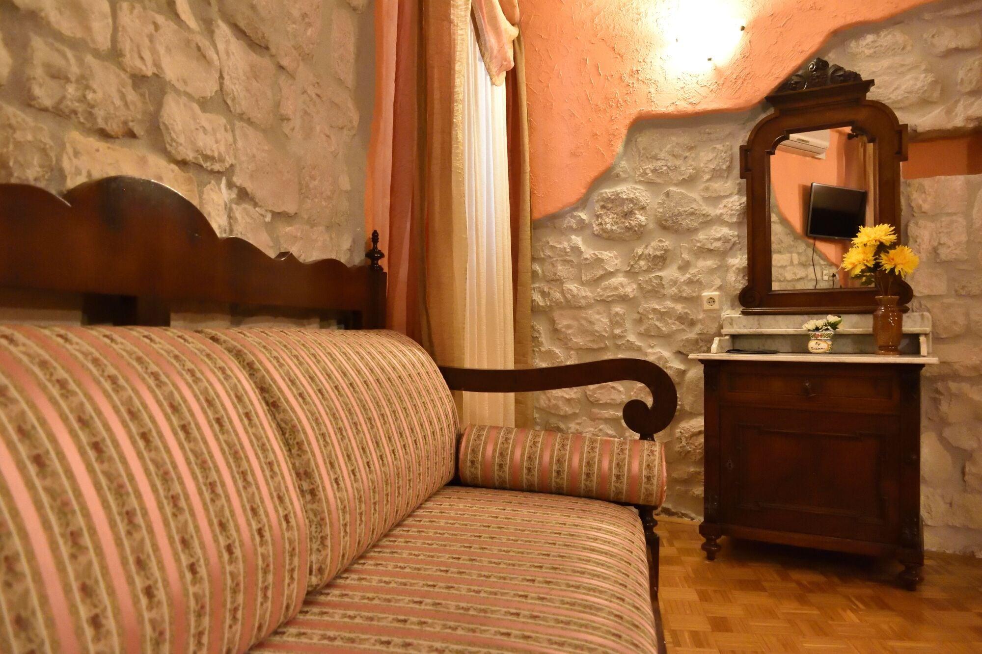 Palace Derossi Trogir Eksteriør billede