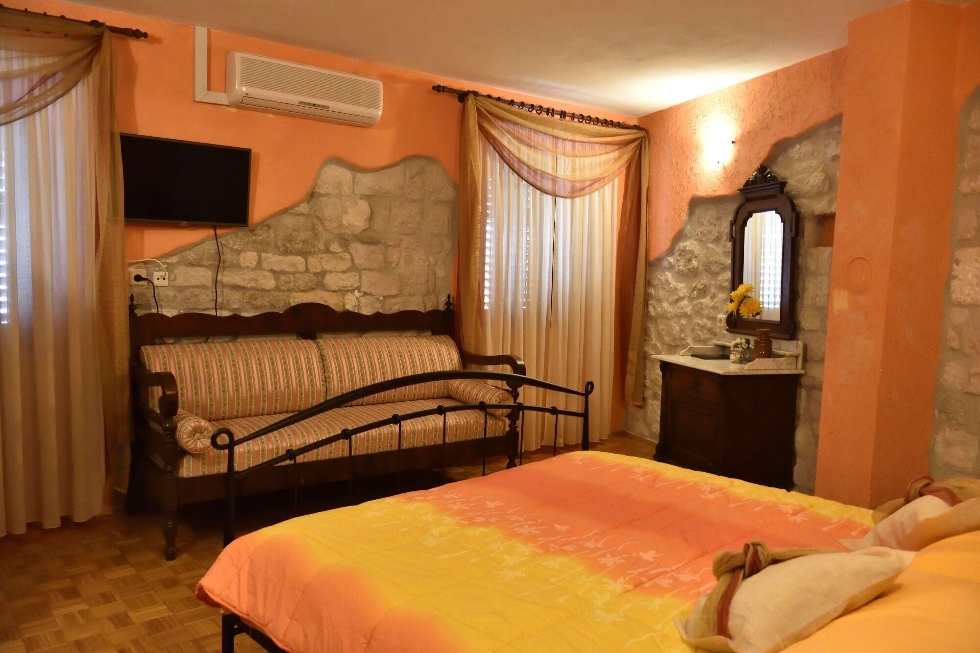 Palace Derossi Trogir Eksteriør billede