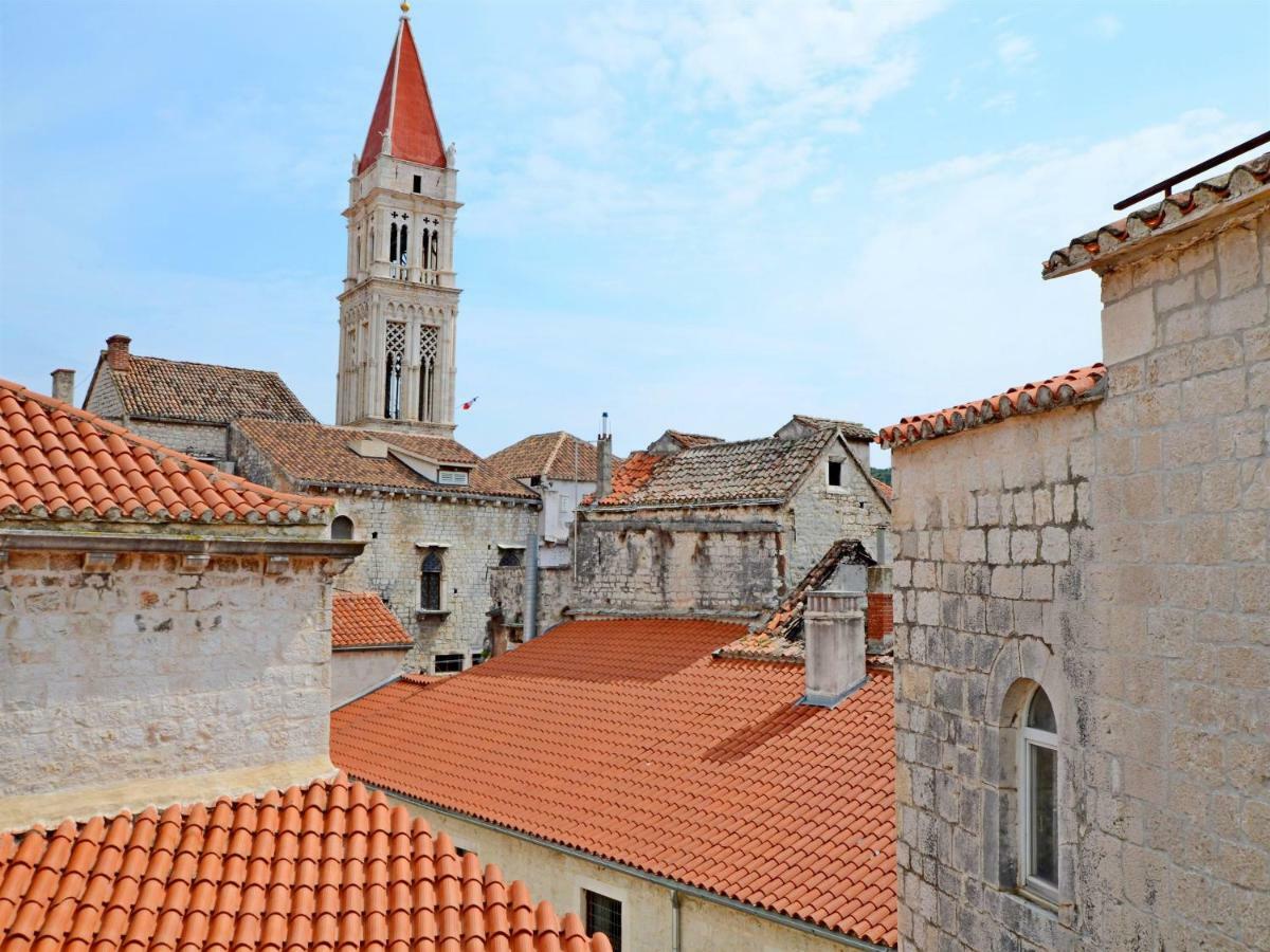 Palace Derossi Trogir Eksteriør billede